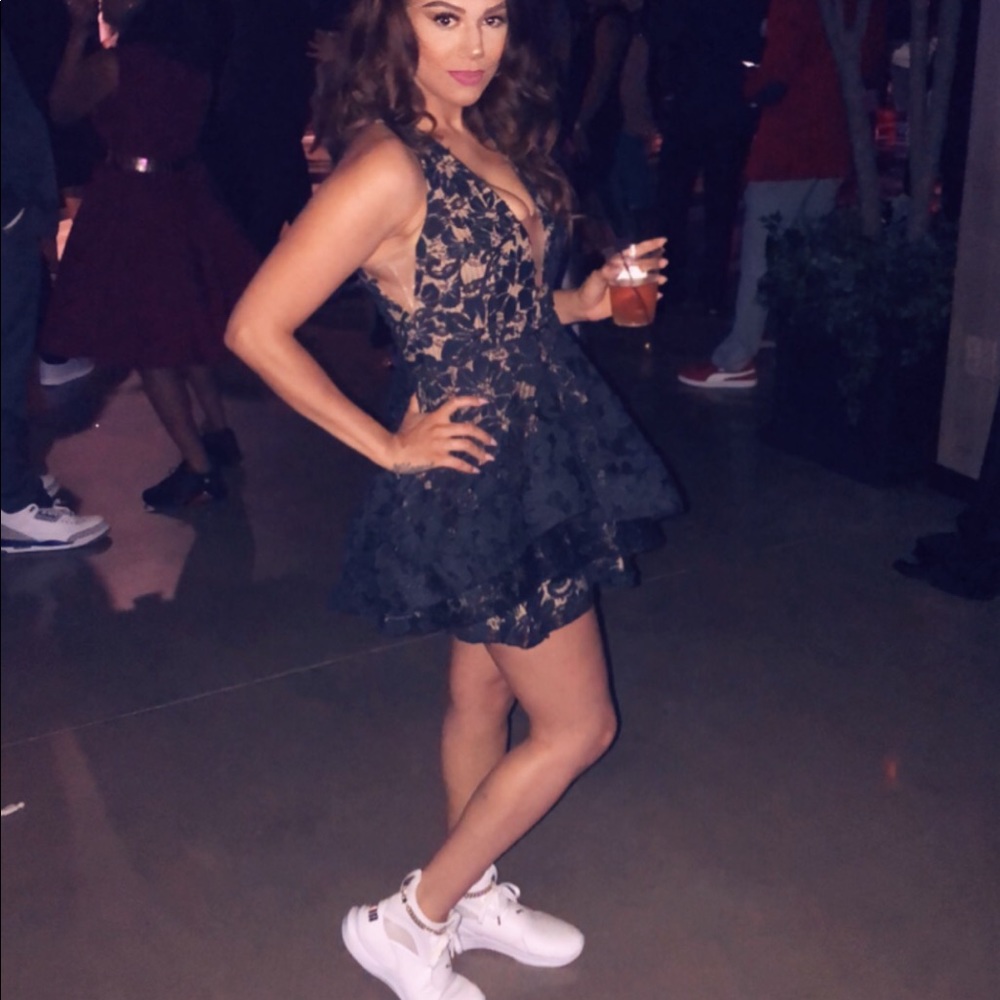 Mini dress - Picture 4 of 4